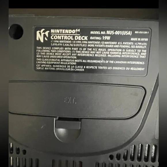 Nintendo 64 with 2 controllers - Picture 5 of 7